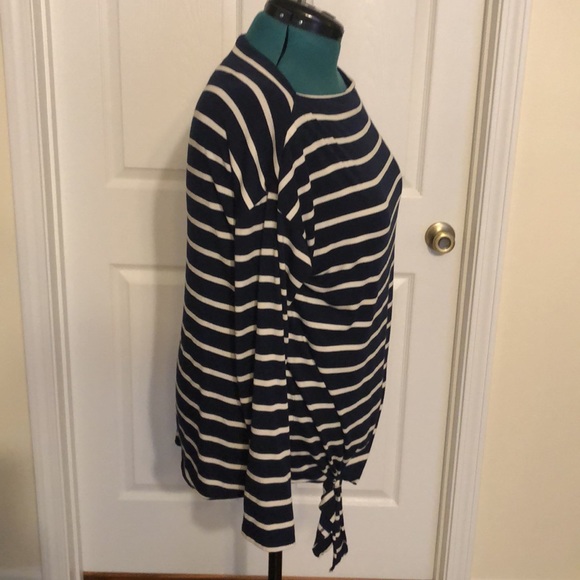 Maurices 24/7 Navy and White Striped Top Size XL - Picture 4 of 8